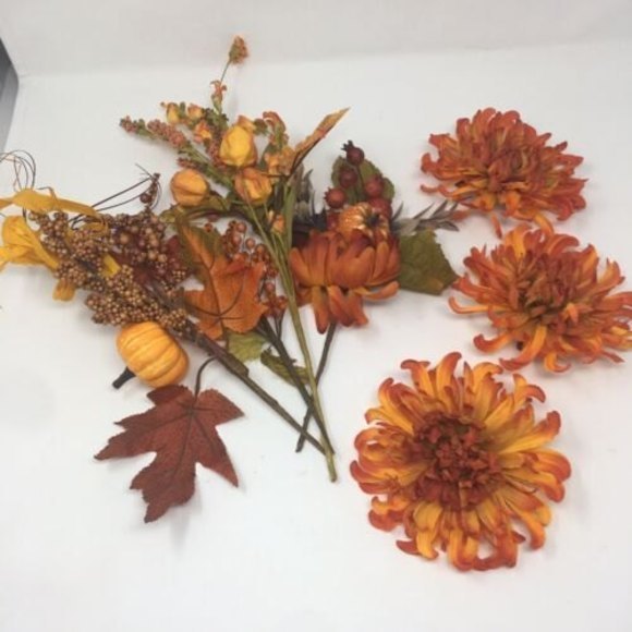 4 Fall Berry & Twig Silk Flower Stem bunches and 3 pin on flower rounds‎ orange - Picture 6 of 9